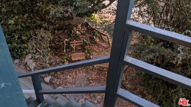 Building Photo - 850 Tularosa Dr