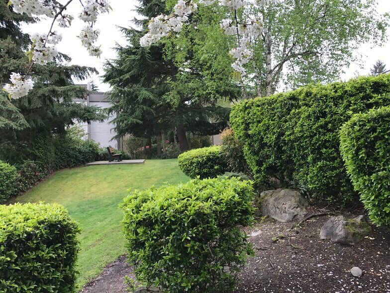 Building Photo - 14625 NE 34th St