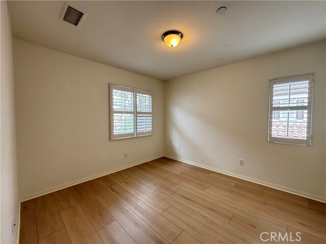 Building Photo - 50 Herringbone