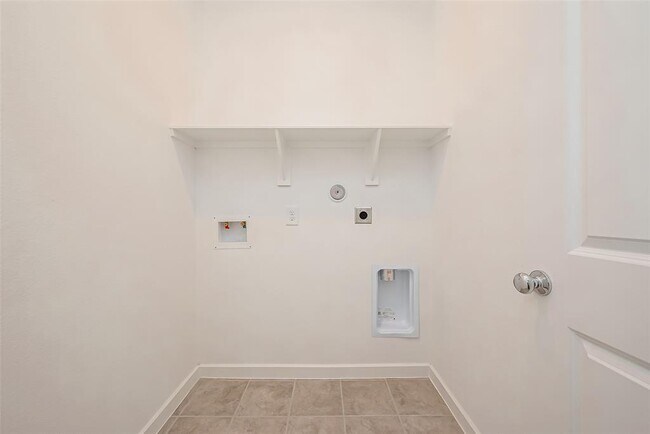 Building Photo - 21807 White Stone Creek Dr