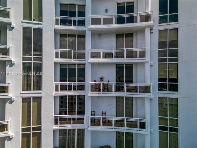 Building Photo - 901 Brickell Key Blvd