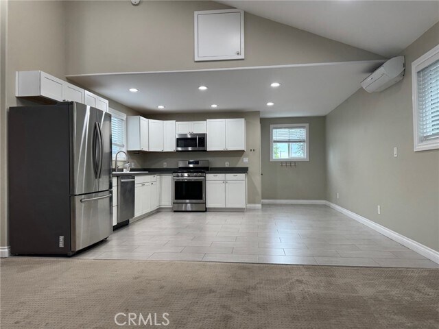 Building Photo - 16357 Vintage St