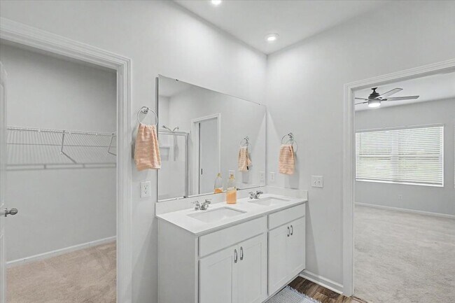 Building Photo - 783 Longleaf Dr