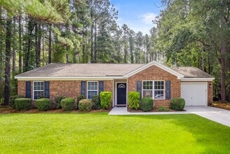 Building Photo - 3 Bedroom Springfield Home with Garage and Large Backyard