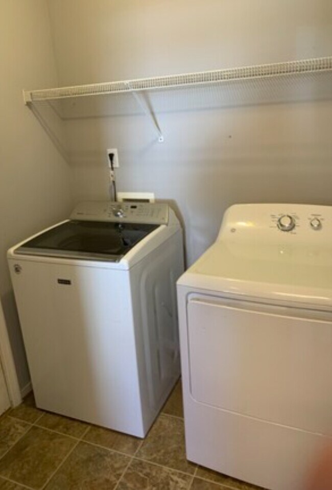 Laundry Room - 7895 Trumpetvine Ln