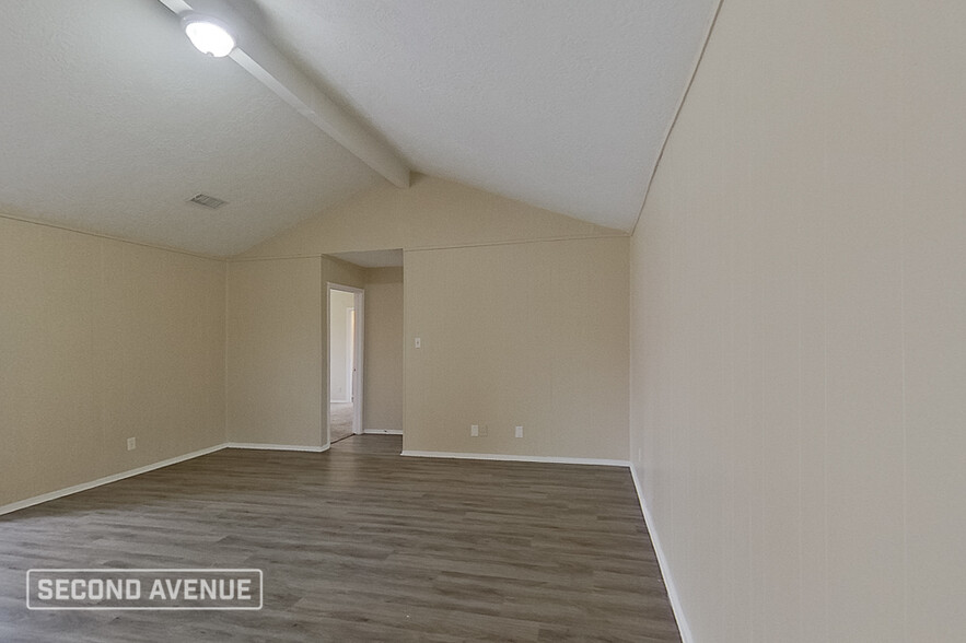 Building Photo - 10810 Sagedowne Ln