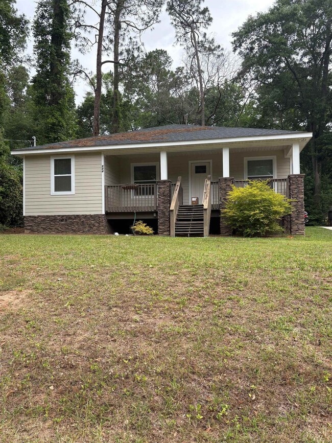 Building Photo - 534 Collins Dr