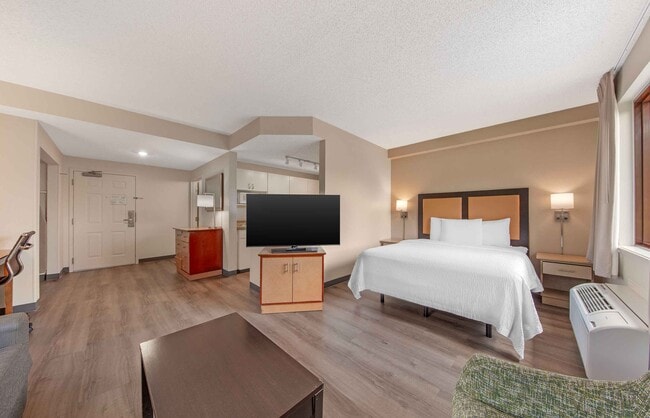 Building Photo - Furnished Studio-Fort Lauderdale - Cypress Creek - NW 6th Way
