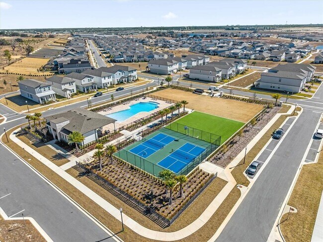 Building Photo - 16246 Merry Aly