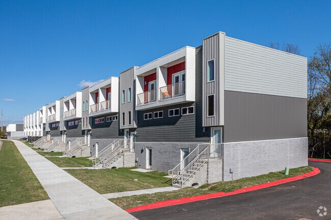 Primary Photo - Baum Crossing