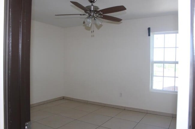 Building Photo - 3118 Garfield St