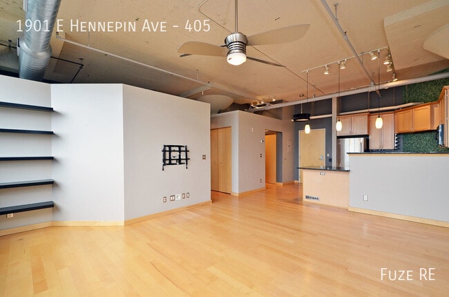 Building Photo - 1901 E Hennepin Ave