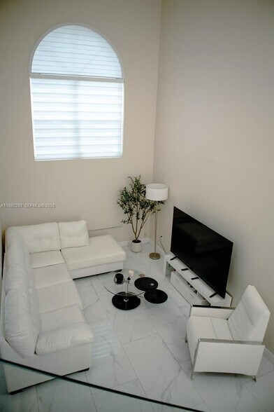 Building Photo - 15022 SW 143rd Ter