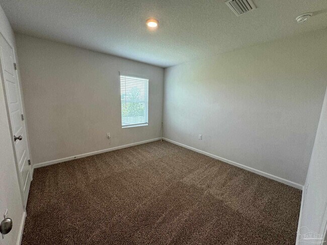 Building Photo - 7529 Steeplechase Blvd