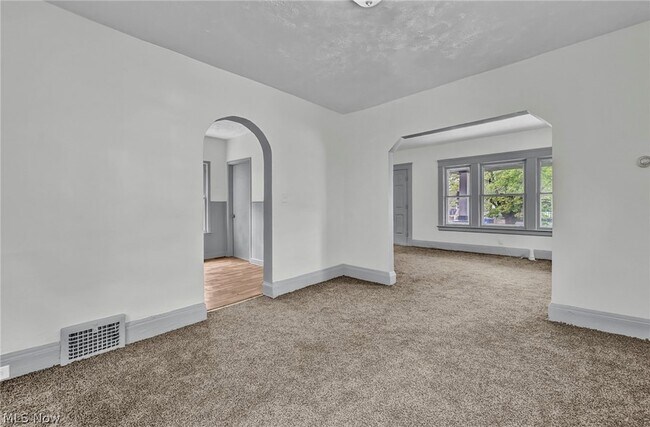 Building Photo - 3341 E 145th St