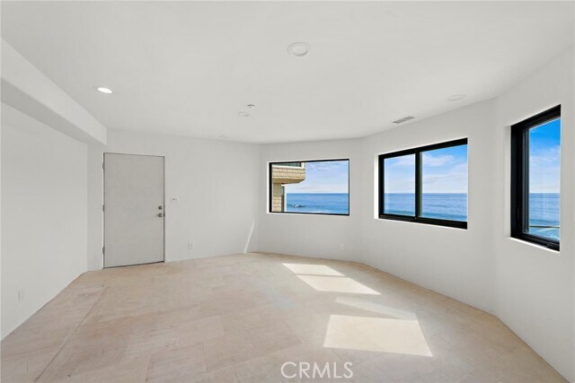 Building Photo - 715 Ocean Front