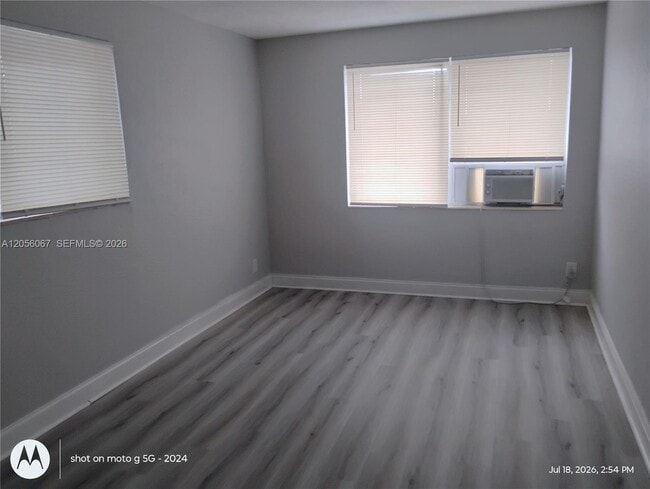 Building Photo - 4321 W Hallandale Beach Blvd