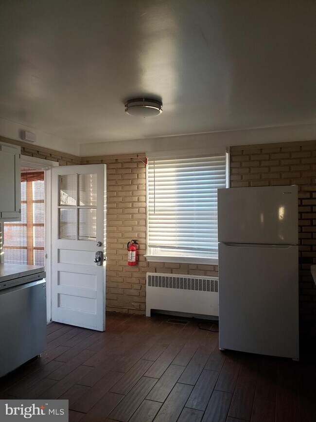 49 Mays Landing Rd 49 Mays Landing Rd Somers Point NJ 08244