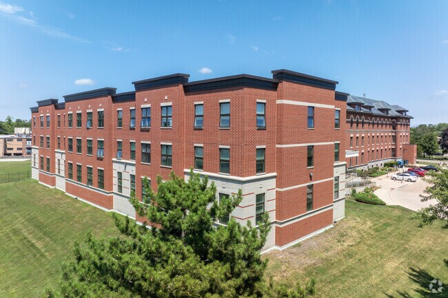 Alternate Exterior - Senior Suites of Norwood Park