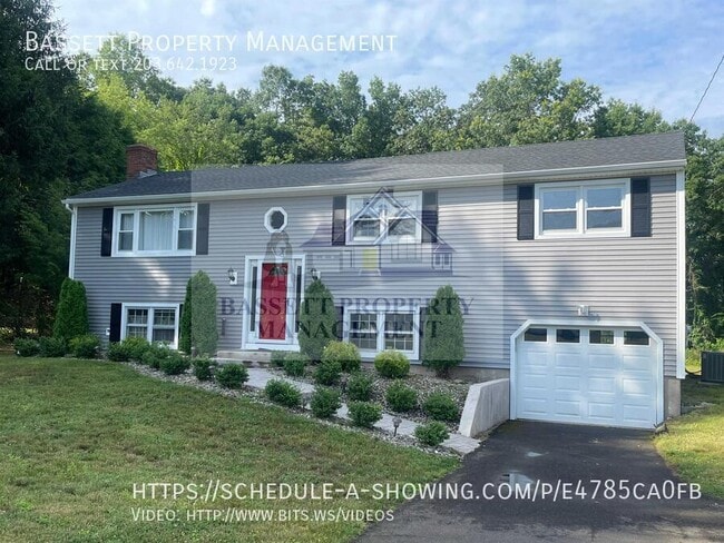 Primary Photo - 45 Carriage Dr