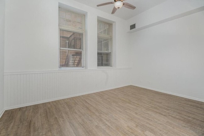 Building Photo - 133 W Locust St