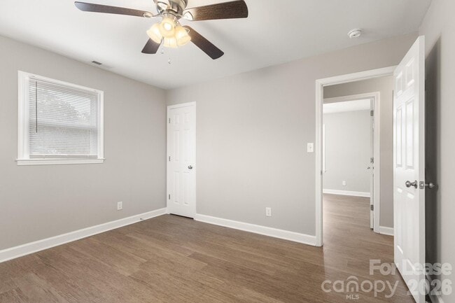 Building Photo - 11805 Harrisburg Rd