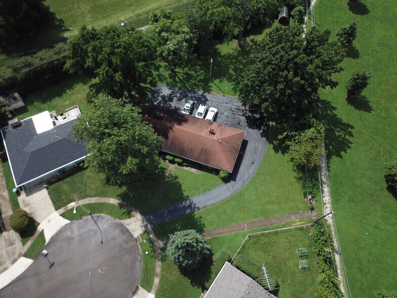 Building Photo - 2251 Candlewood Dr