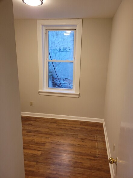 Building Photo - 169 Endicott St