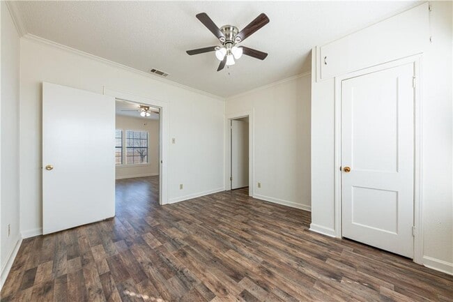 Building Photo - 13817 Abrahamson Ct