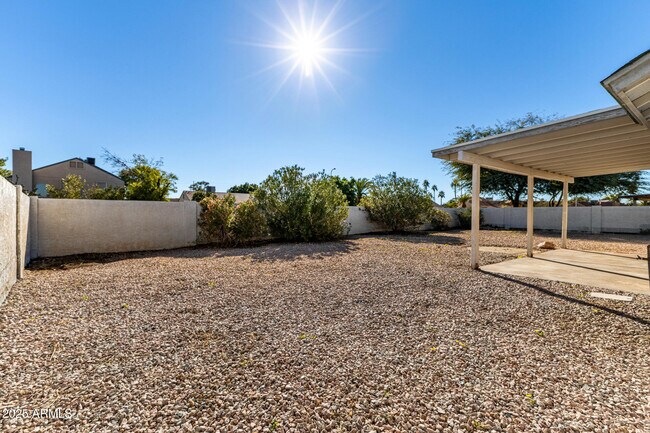 Building Photo - 3623 W Fairview Ln