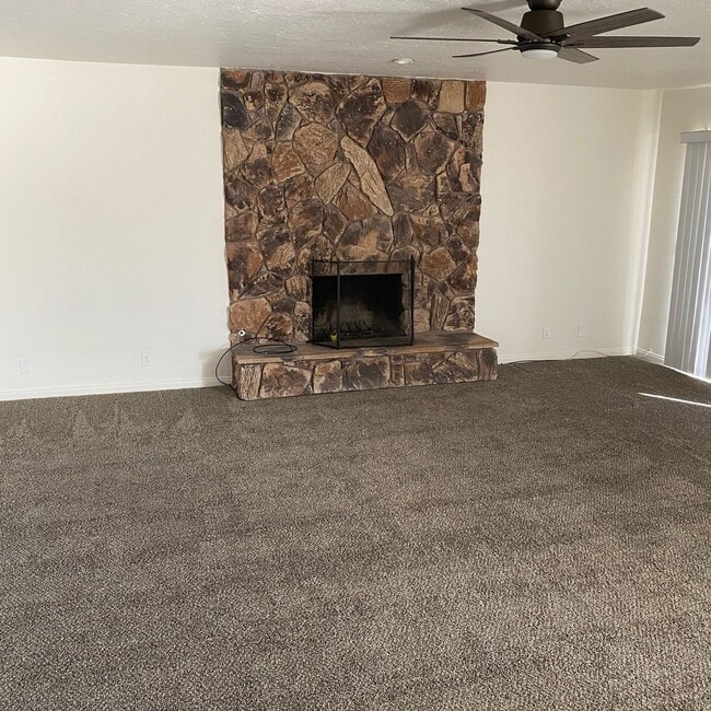 Building Photo - WATERFRONT SPRING VALLEY LAKE HOME!