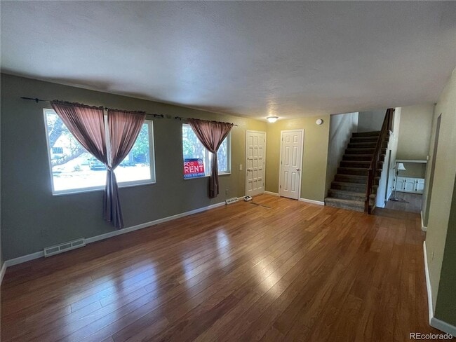 Building Photo - 6534 Zinnia St