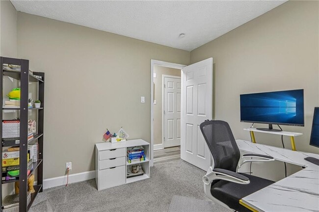 Building Photo - 3898 Skidmore Dr