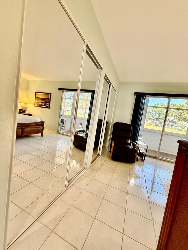 Building Photo - 42 Tilford C