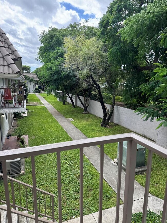 Building Photo - 6961 SW 129th Ave