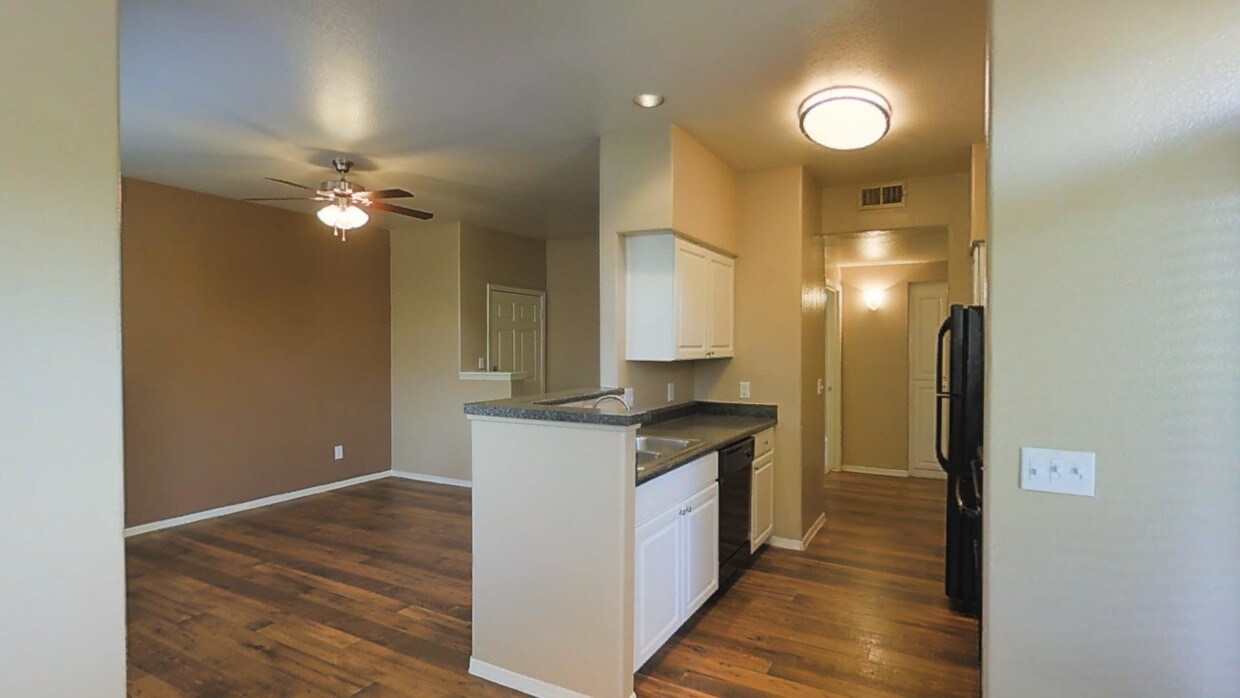 The Retreat Apartments - 20808 N 27th Ave Phoenix AZ 85027 | Apartment  Finder