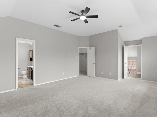 Building Photo - 1316 Hunter Ln