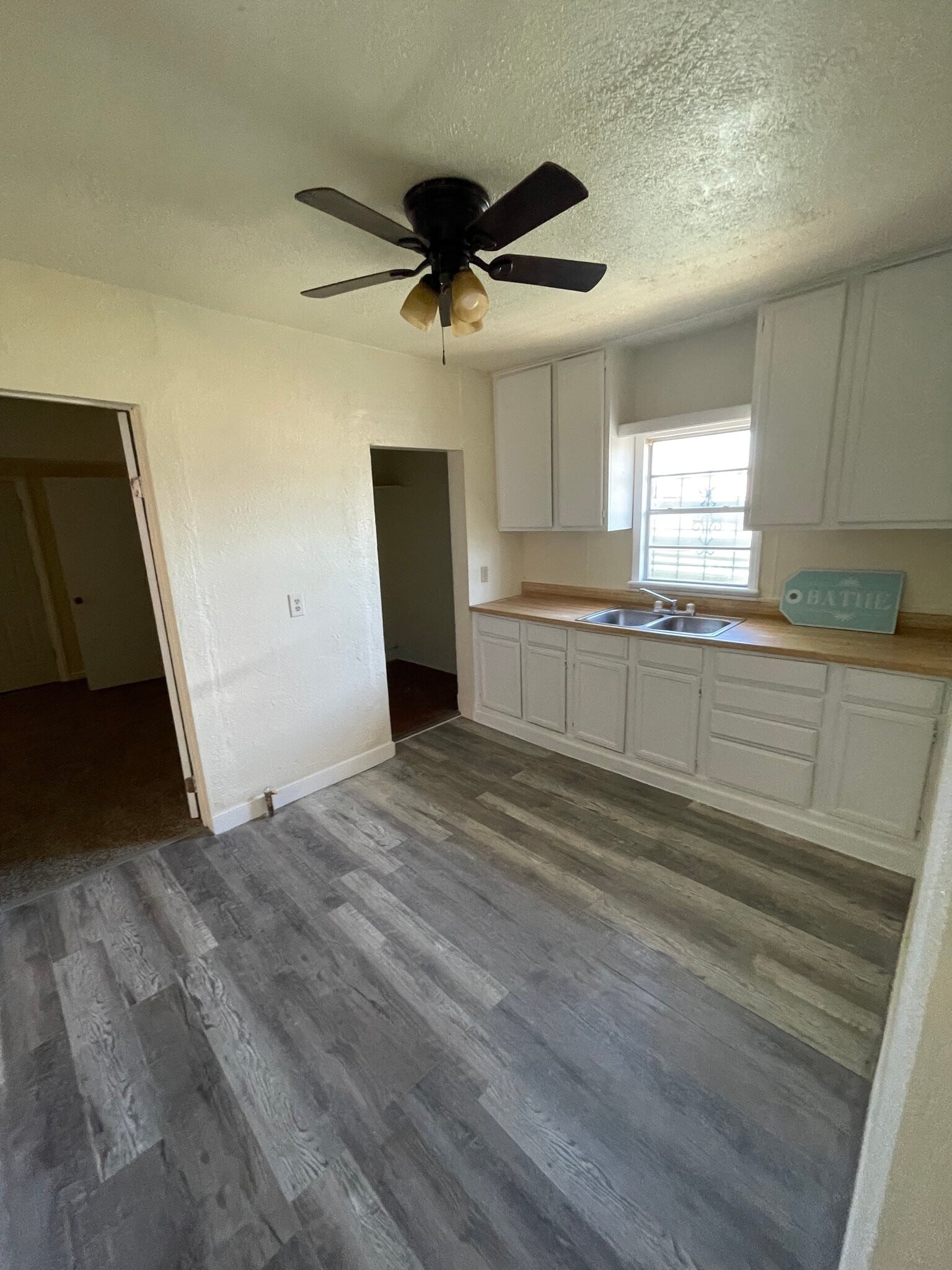 Building Photo - 2032 NW 13th Ave