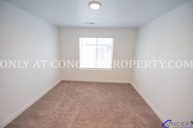 Building Photo - Brand-New Beautiful Spacious Modern Townhome in Lehi with Luxury Finishes & Prime Amenities