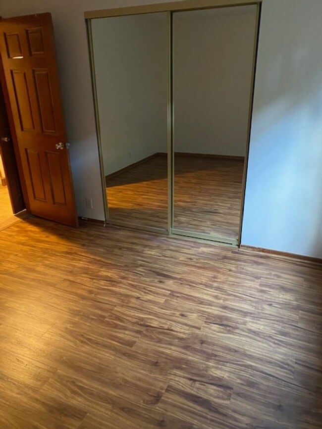 Building Photo - The Boardwalk- Walking distance to UCSD! 2...