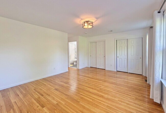 Building Photo - 108 Claremont Ave