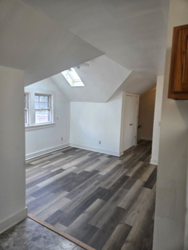 Building Photo - 3746 W 39th St