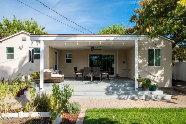 Building Photo - 6663 Sylvia Ave