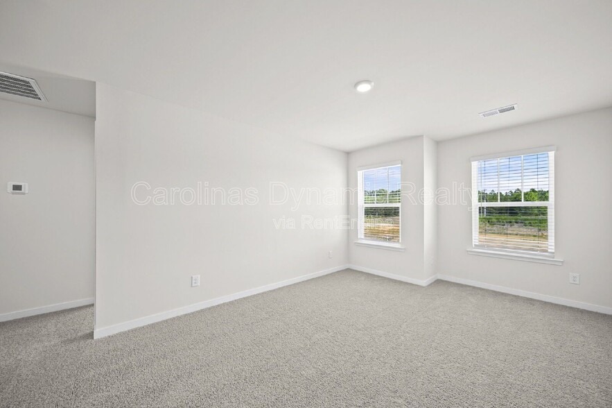 Building Photo - 500 Blackpool Ct