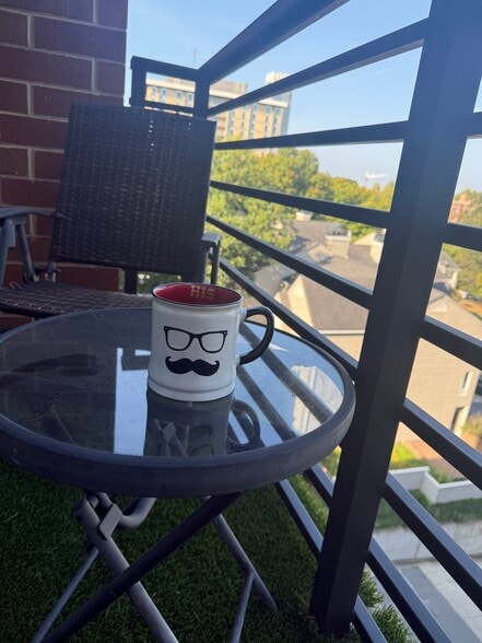 Building Photo - 715 N Church St