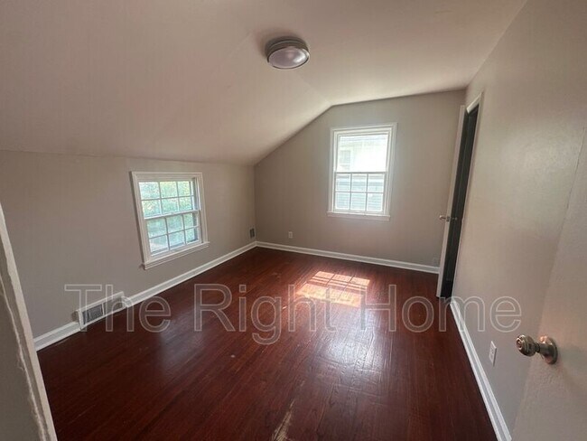 Building Photo - 6735 N 34th St