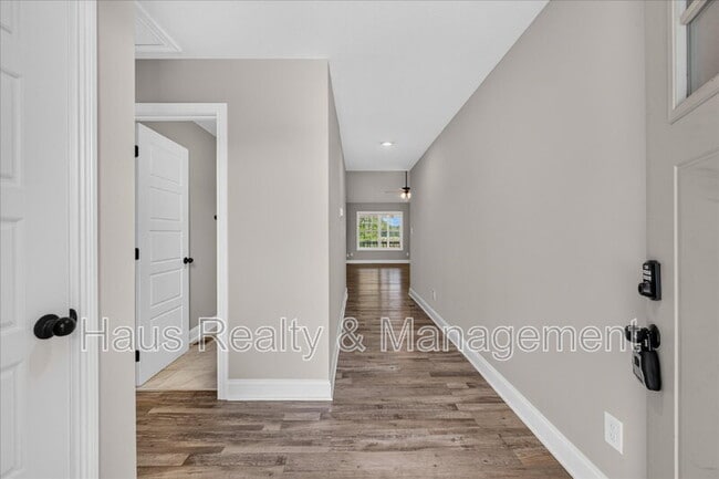 Building Photo - 1280 Cardinal Creek Dr