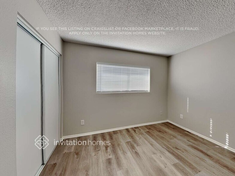 Building Photo - 4507 W Gardenia Ave