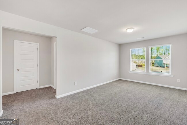 Building Photo - 266 Presidents Way