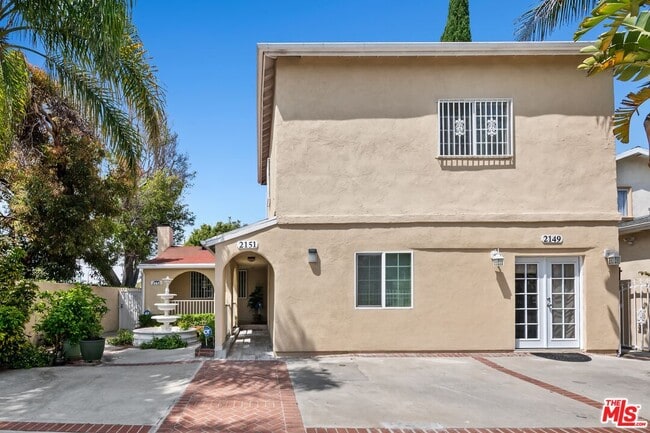 Building Photo - 2151 Glendon Ave